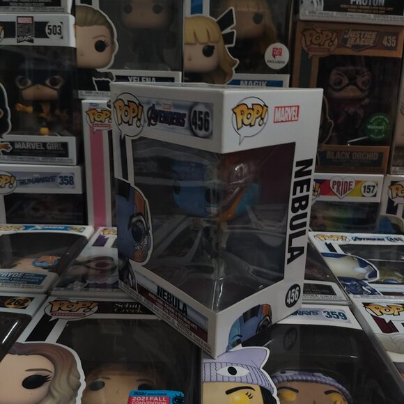 Funko Pop Marvel Avengers Endgame Nebula #456 Entertainment Earth Exclusive - Picture 5 of 7